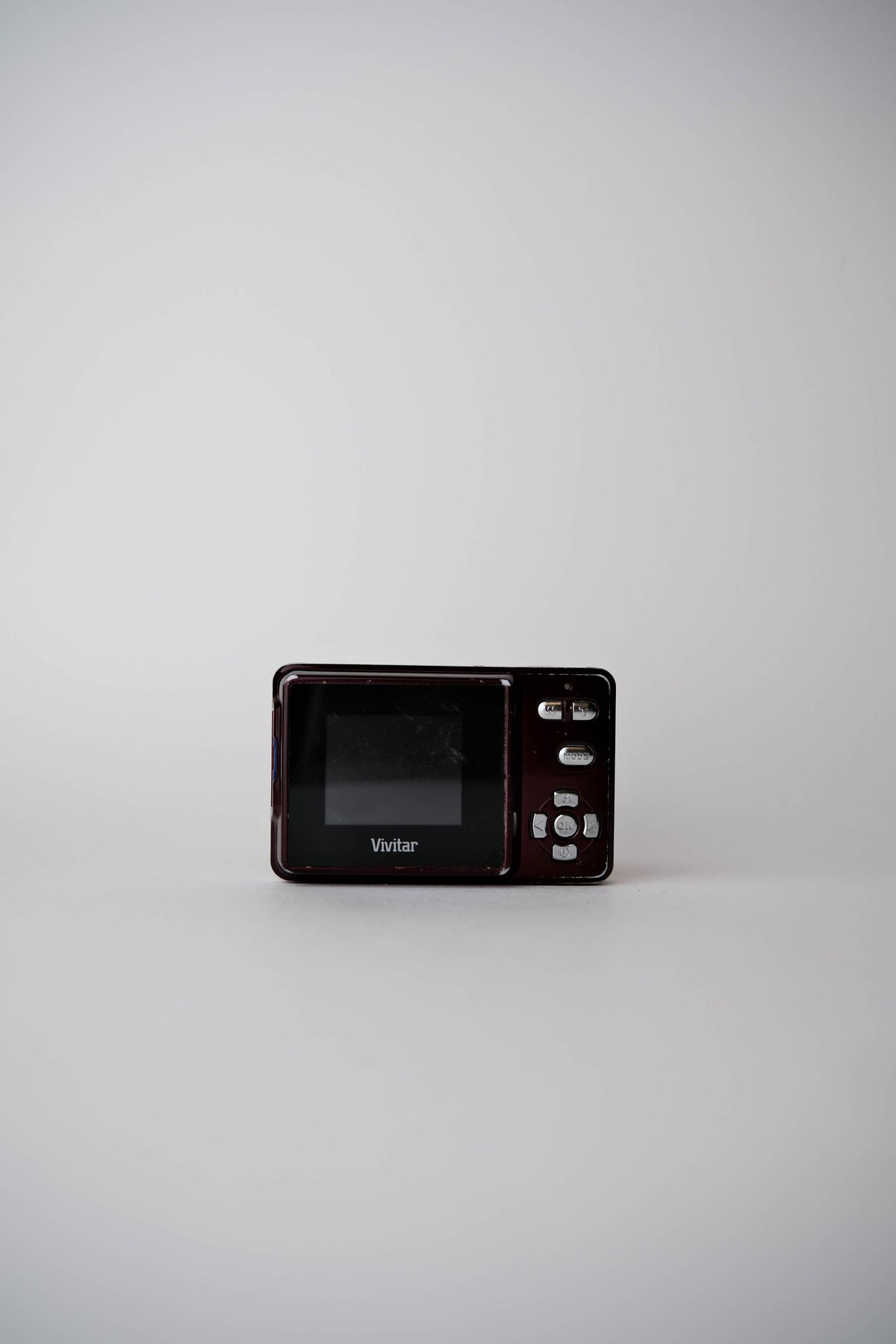 Vivitar 7020