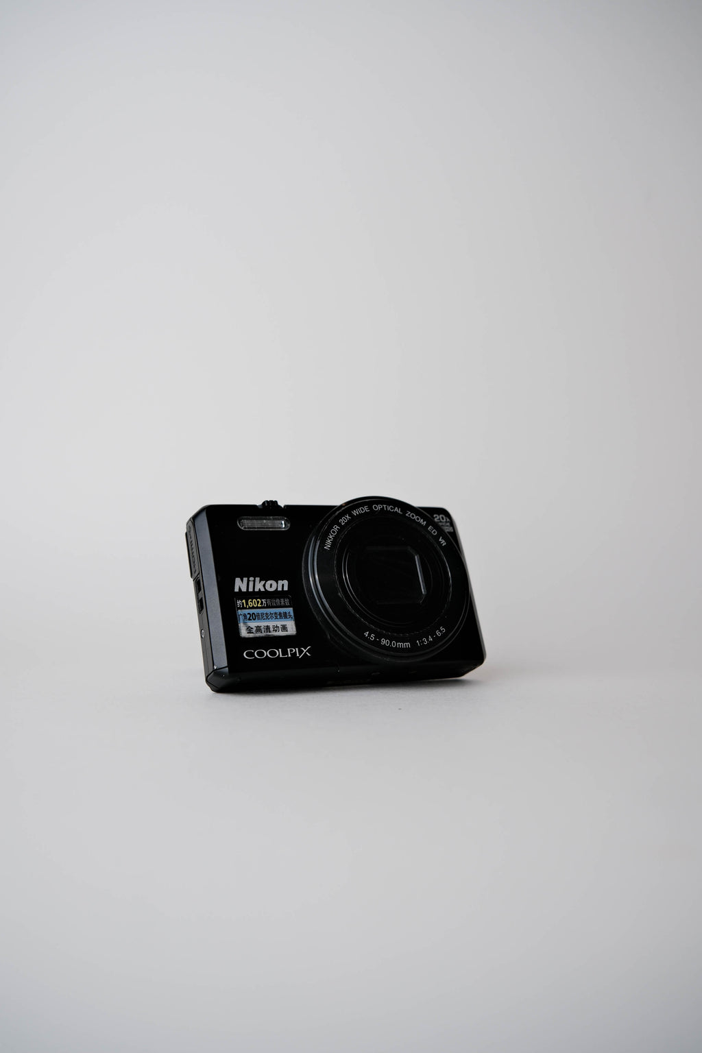 Nikon Coolpix S7000